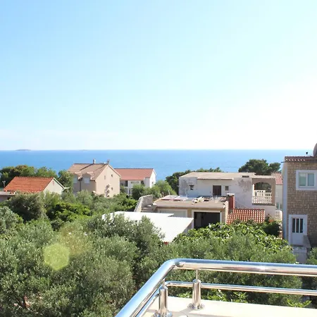 Lora 2 Apartamento Dolac