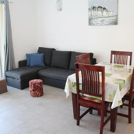 Lora 2 Apartamento Dolac