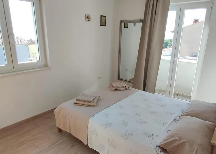 Lora 2 Lejlighed Otok Trara